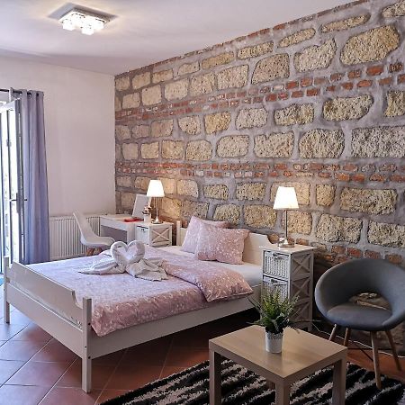 Villa Florencia Eger Luaran gambar