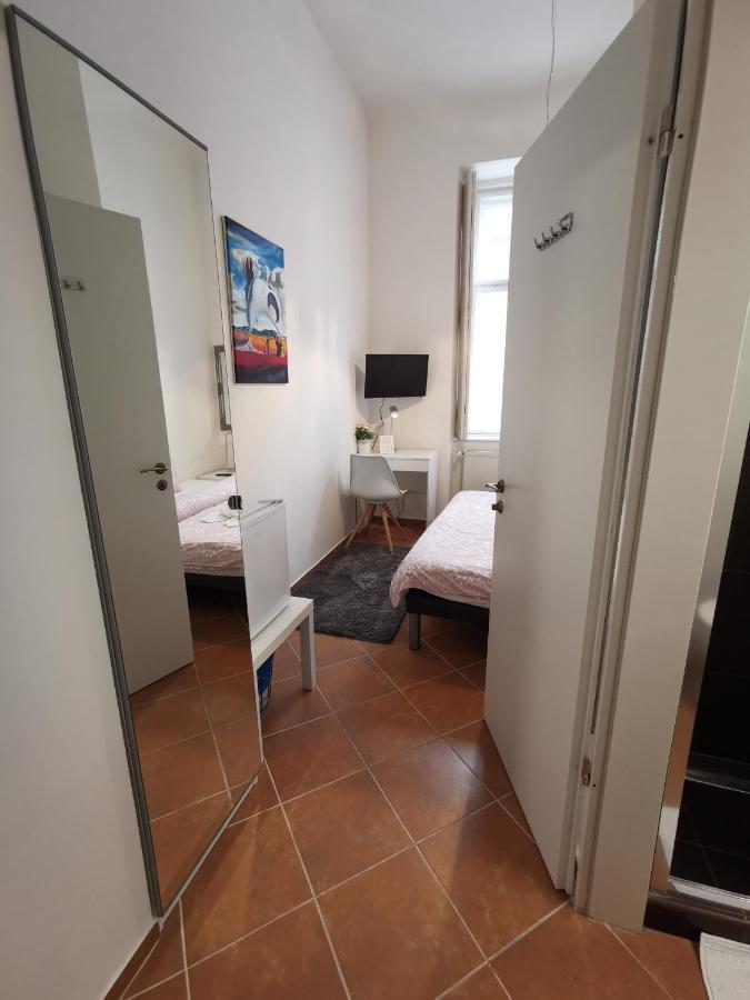 Villa Florencia Eger Luaran gambar