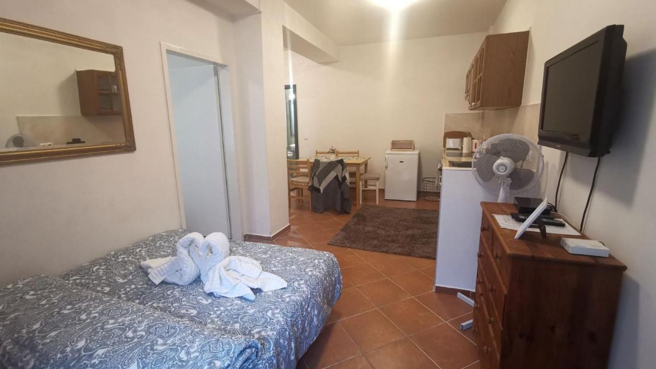 Villa Florencia Eger Luaran gambar